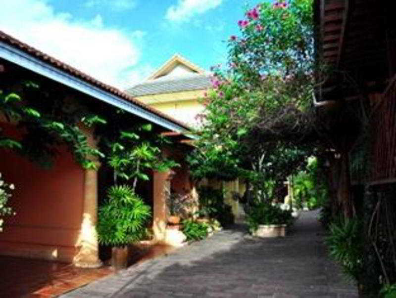 Hotel Baan Rajdamnern Hua Hin Exterior foto